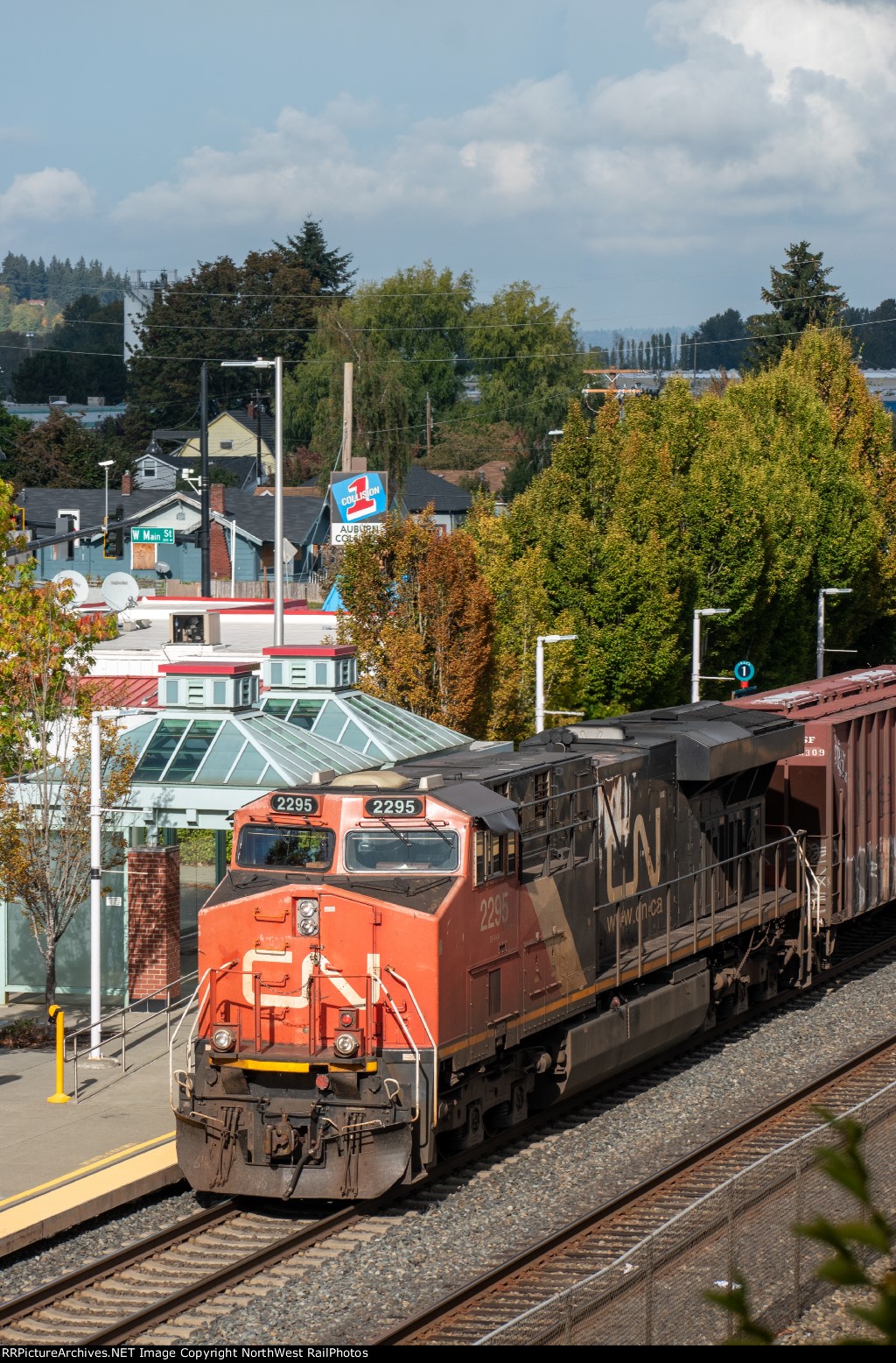 CN 2295